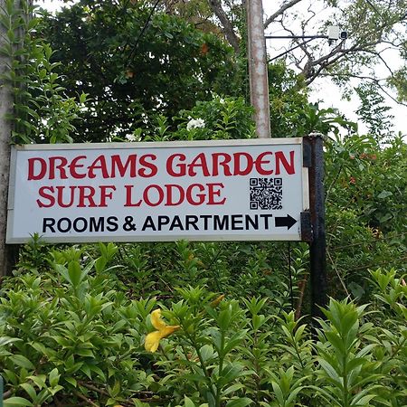 Dreams Garden Surf Lodge Midigama East Exterior foto